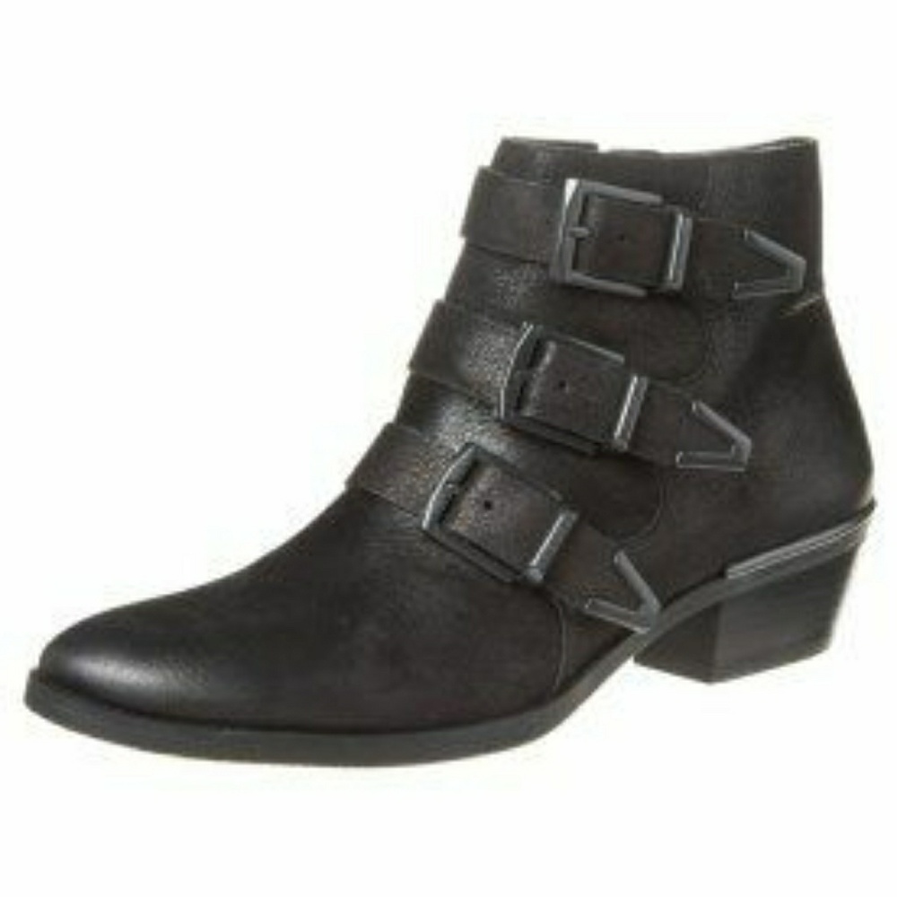 Vince Camuto Tipper Booties